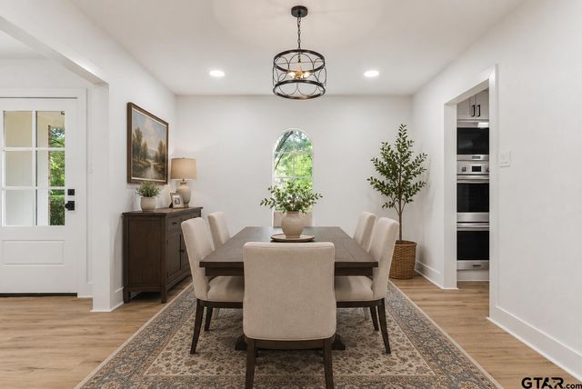 1004 Jeff Davis, Tyler, TX 75703