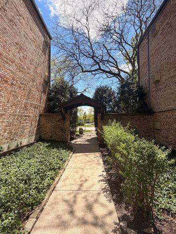 1950 CHERRY Lane 316, Northbrook, IL 60062