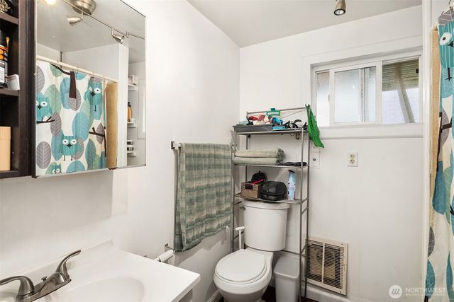 2509 Oakes Avenue, Everett, WA 98201