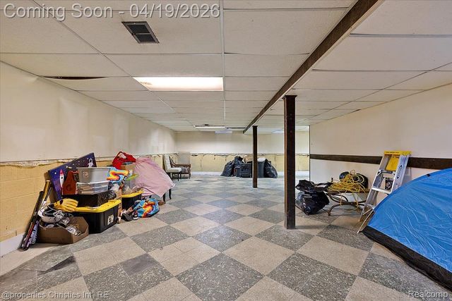 38482 Applewood Street, Clinton Charter Township, MI 48036