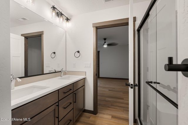 2212 Maverick Ct, Sandpoint, ID 83864