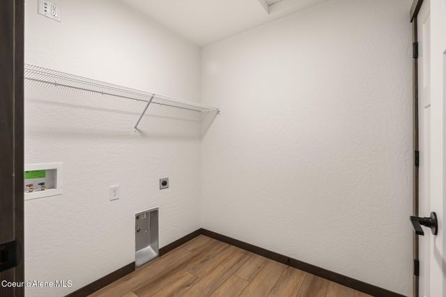 2212 Maverick Ct, Sandpoint, ID 83864