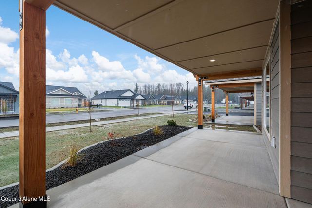 2212 Maverick Ct, Sandpoint, ID 83864