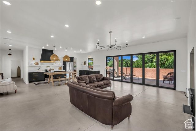 2447 ARROWHEAD TRL, Santa Clara, UT 84765