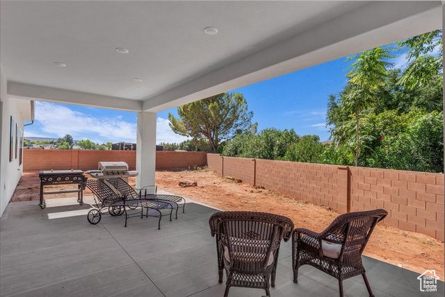 2447 ARROWHEAD TRL, Santa Clara, UT 84765