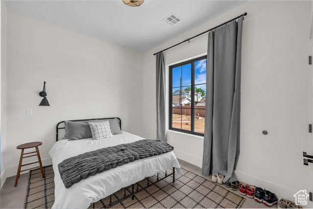 2447 ARROWHEAD TRL, Santa Clara, UT 84765