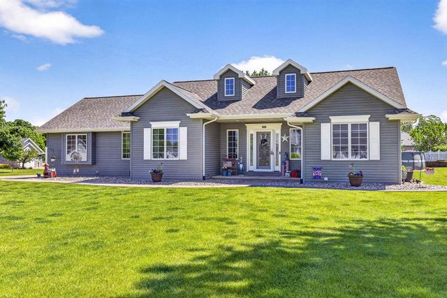 1795 GATEWAY MEADOWS LANE, Neenah, WI 54956