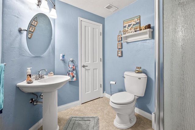 1795 GATEWAY MEADOWS LANE, Neenah, WI 54956