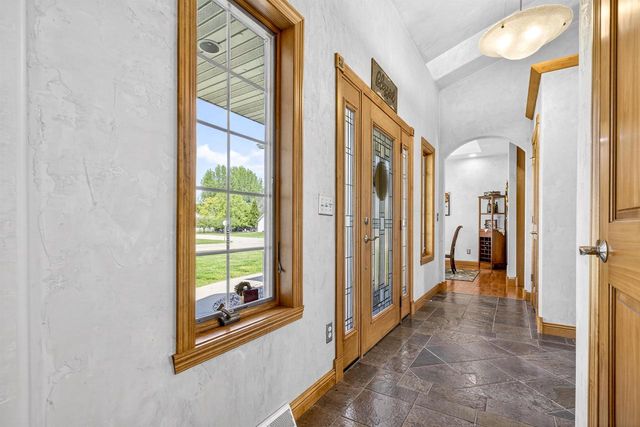 1795 GATEWAY MEADOWS LANE, Neenah, WI 54956