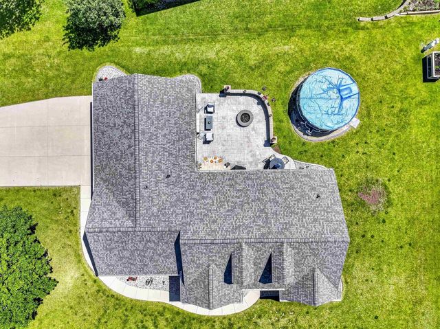 1795 GATEWAY MEADOWS LANE, Neenah, WI 54956