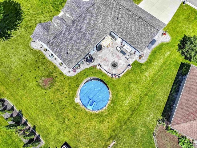 1795 GATEWAY MEADOWS LANE, Neenah, WI 54956