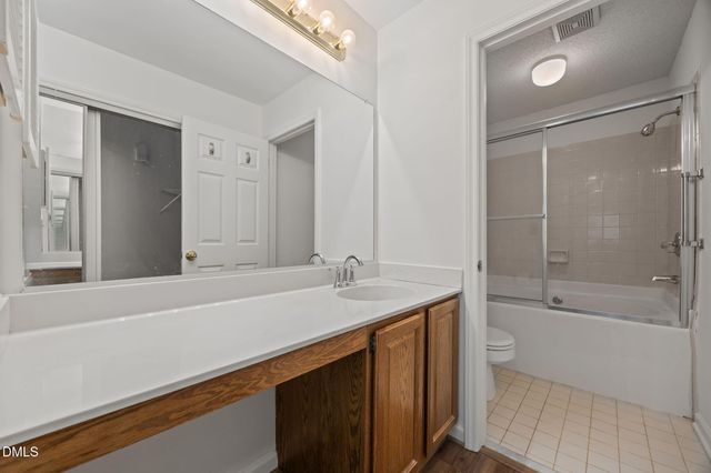 8321 Hempshire Place 104, Raleigh, NC 27613