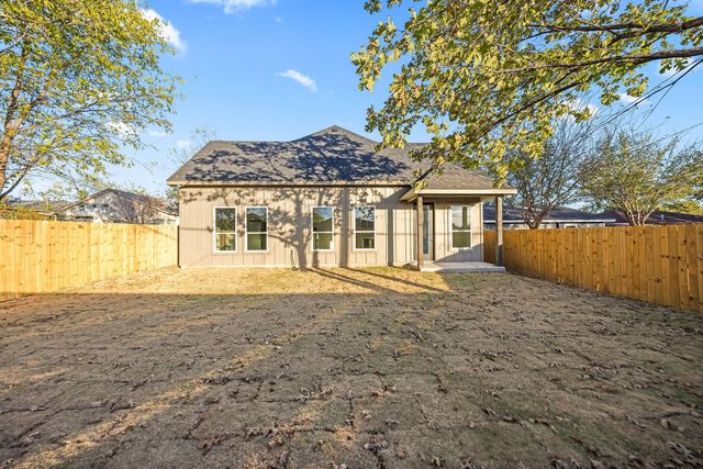 3707 N Elm Street, Fort Worth, TX 76106