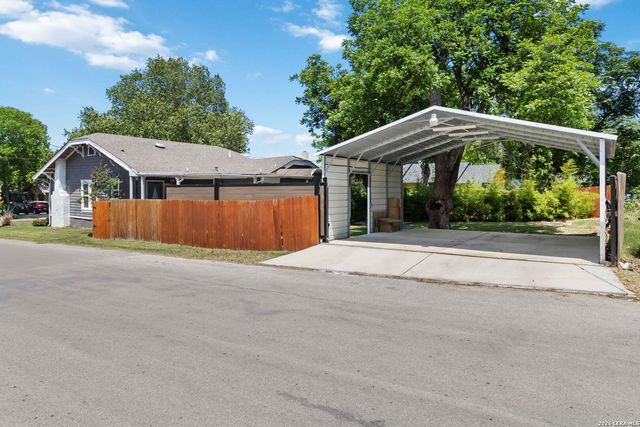 944 Fulton Ave, San Antonio, TX 78201