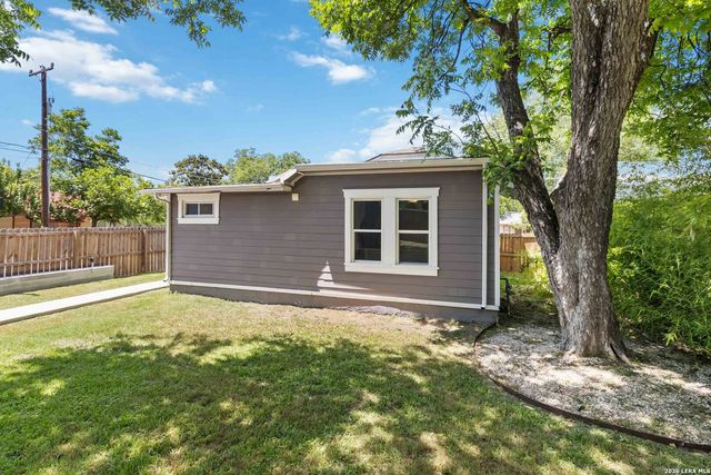 944 Fulton Ave, San Antonio, TX 78201