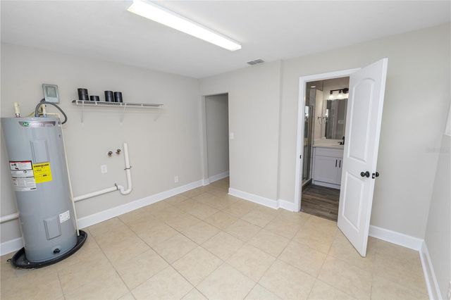 5105 HAYES ROAD, Lakeland, FL 33811