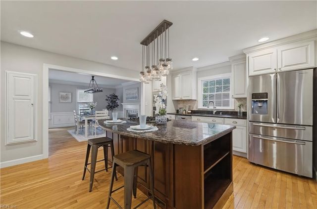 32 Little Florida RD, Poquoson, VA 23662