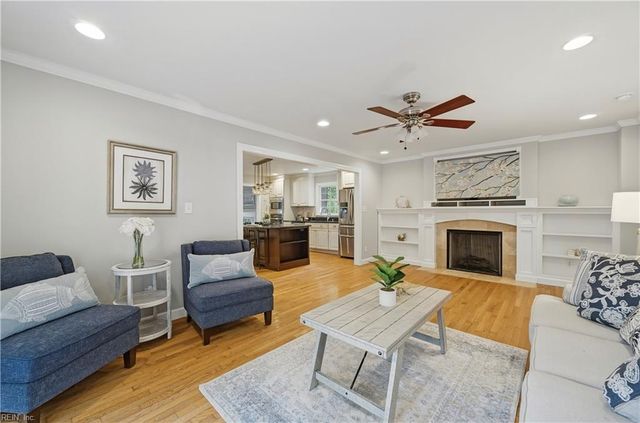 32 Little Florida RD, Poquoson, VA 23662