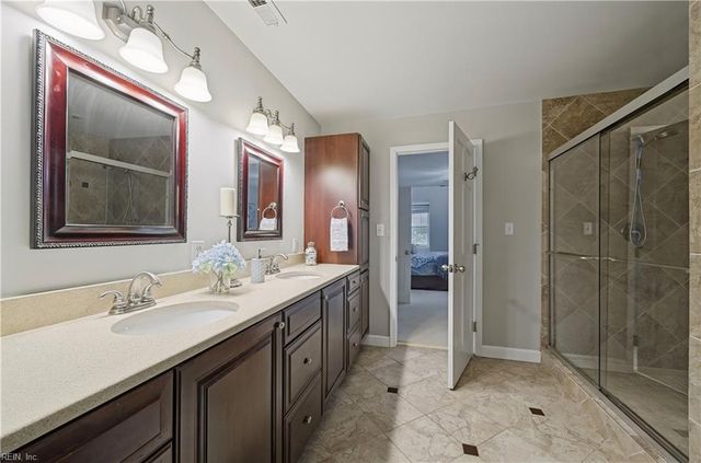 32 Little Florida RD, Poquoson, VA 23662