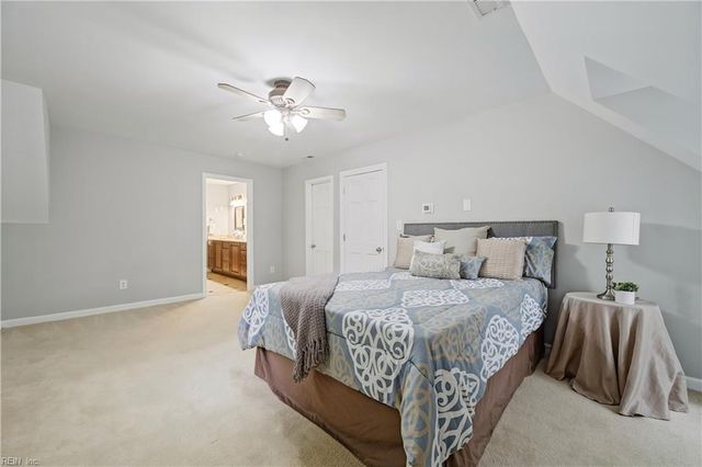 32 Little Florida RD, Poquoson, VA 23662