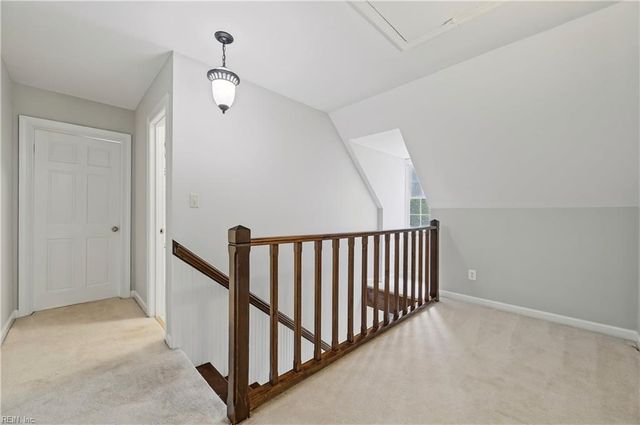 32 Little Florida RD, Poquoson, VA 23662