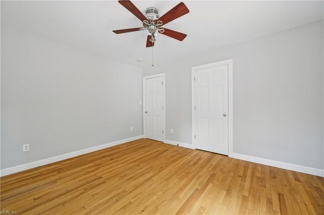32 Little Florida RD, Poquoson, VA 23662