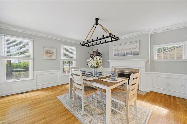32 Little Florida RD, Poquoson, VA 23662