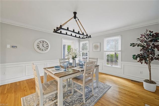 32 Little Florida RD, Poquoson, VA 23662