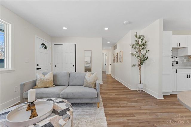 3373 Kathy Lane, Cincinnati, OH 45238