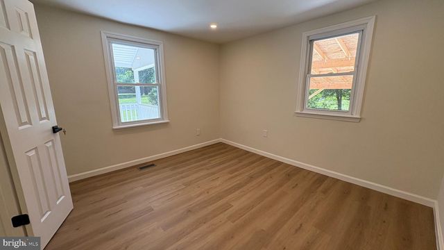 105 SIMMONS RD, Severna Park, MD 21146