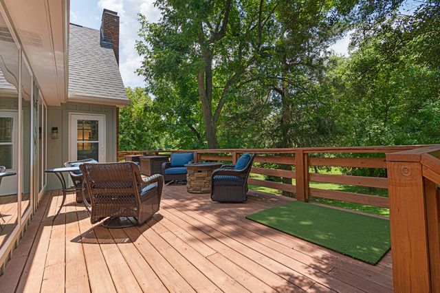 1058 Greenwood Ct, Gallatin, TN 37066