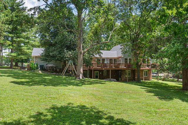 1058 Greenwood Ct, Gallatin, TN 37066