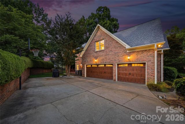 7205 Watersreach Lane, Charlotte, NC 28277