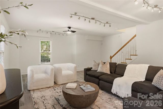 7205 Watersreach Lane, Charlotte, NC 28277