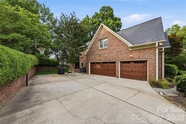 7205 Watersreach Lane, Charlotte, NC 28277