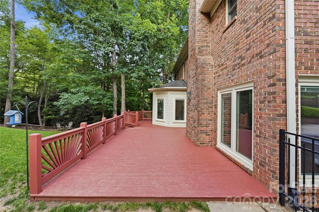 7205 Watersreach Lane, Charlotte, NC 28277