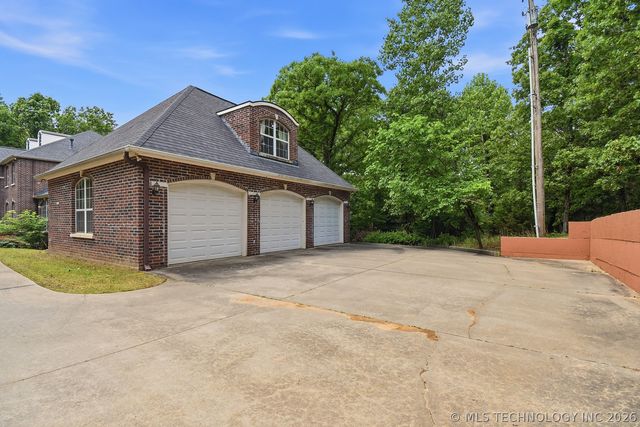 1402 N Birch Avenue, Sand Springs, OK 74063