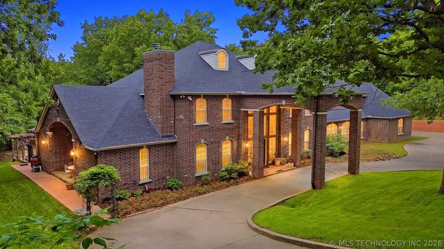 1402 N Birch Avenue, Sand Springs, OK 74063