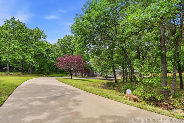1402 N Birch Avenue, Sand Springs, OK 74063