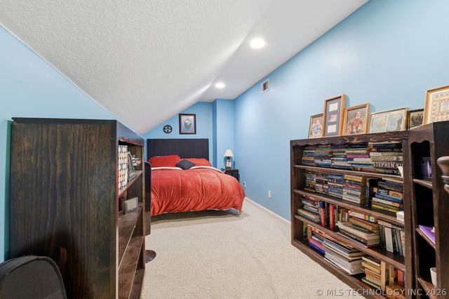 1402 N Birch Avenue, Sand Springs, OK 74063