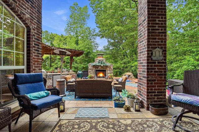 1402 N Birch Avenue, Sand Springs, OK 74063