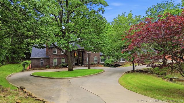 1402 N Birch Avenue, Sand Springs, OK 74063