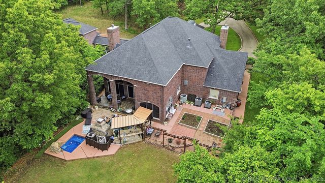1402 N Birch Avenue, Sand Springs, OK 74063