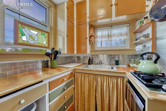 209 N Arcadia Street, Colorado Springs, CO 80903