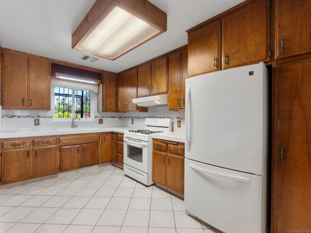 7113 Purdue, La Mesa, CA 91942