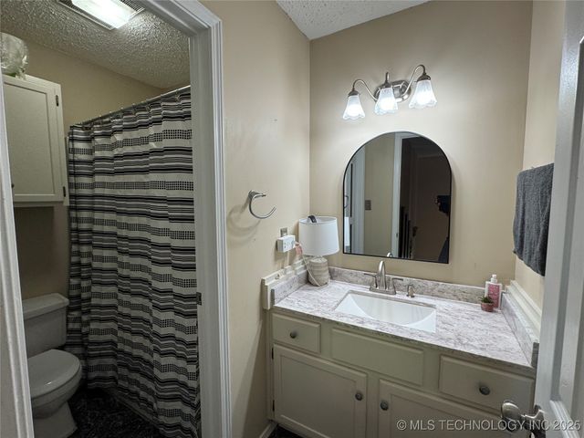 13053 E 28th Place S, Tulsa, OK 74134