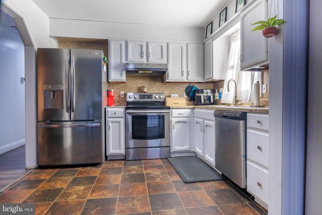 208 N CHURCH ST, Mountville, PA 17554