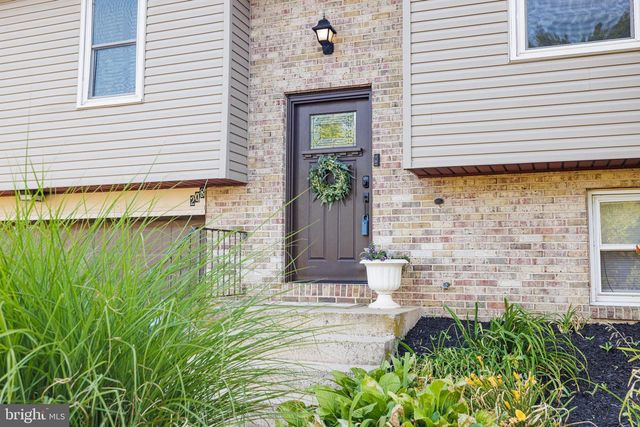 208 N CHURCH ST, Mountville, PA 17554