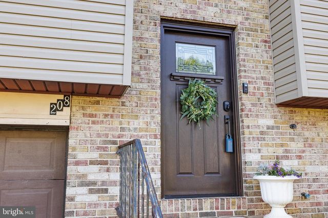 208 N CHURCH ST, Mountville, PA 17554
