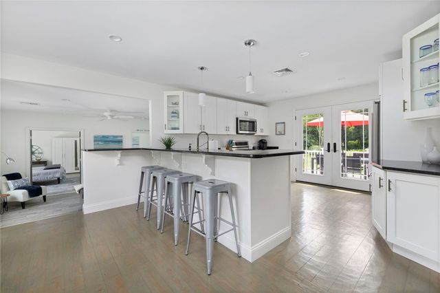 48 Foddering Farm Road, Narragansett, RI 02882